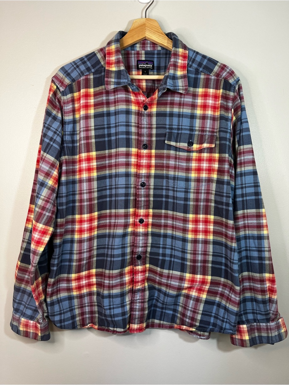 Patagonia Fjord 100% Organic Cotton Flannel Red & Blue Plaid Shirt Men’s Large